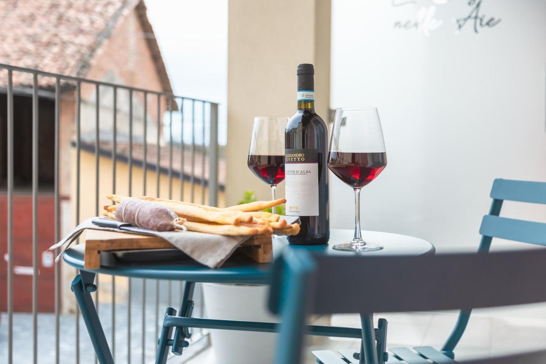 La Casa Nelle Aie - Appartamento Dolcetto - Free Wifi & Ac La Morra Buitenkant foto